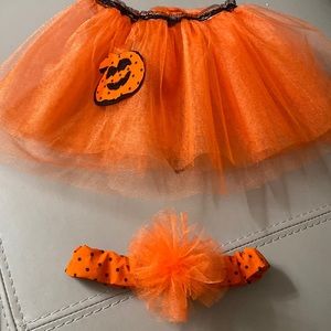 New Adorable 6-12mo pumpkin tulle skirt and headband